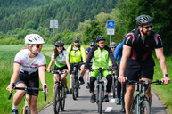 Zväčšiť fotografiu - Na koncovom úseku cyklomagistrály je rušno, pozrite si video z oficiálneho otvorenia - TSK_otvorenie cyk PB-ŽSK_mini (10 of 118)
